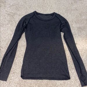 Dark grey lululemon swiftly!